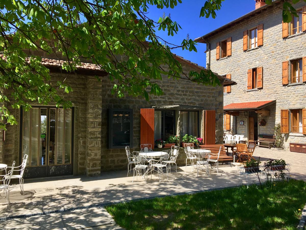 Albergo Ristorante Letizia 丘西-德拉弗娜 外观 照片