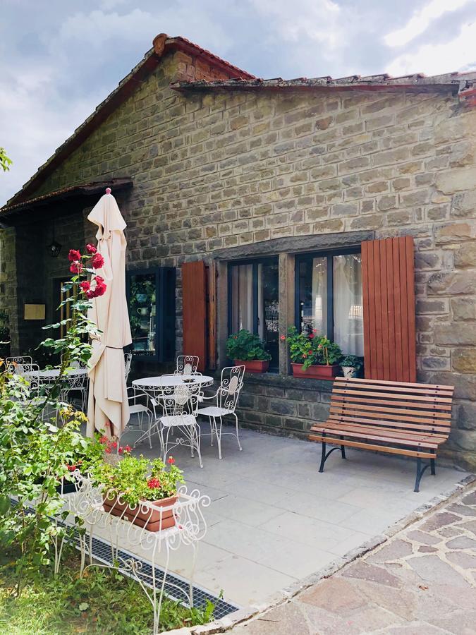 Albergo Ristorante Letizia 丘西-德拉弗娜 外观 照片